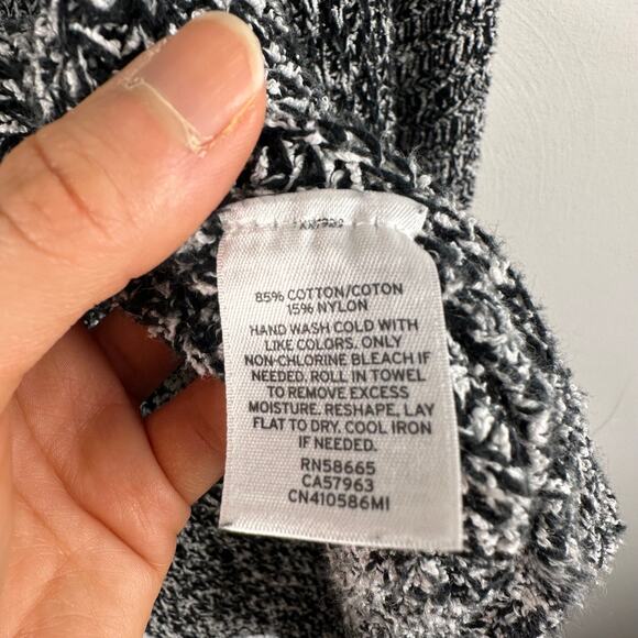 Caslon Gray Black & White Open Front Asymmetrical Knitted Cardigan - Picture 6 of 6